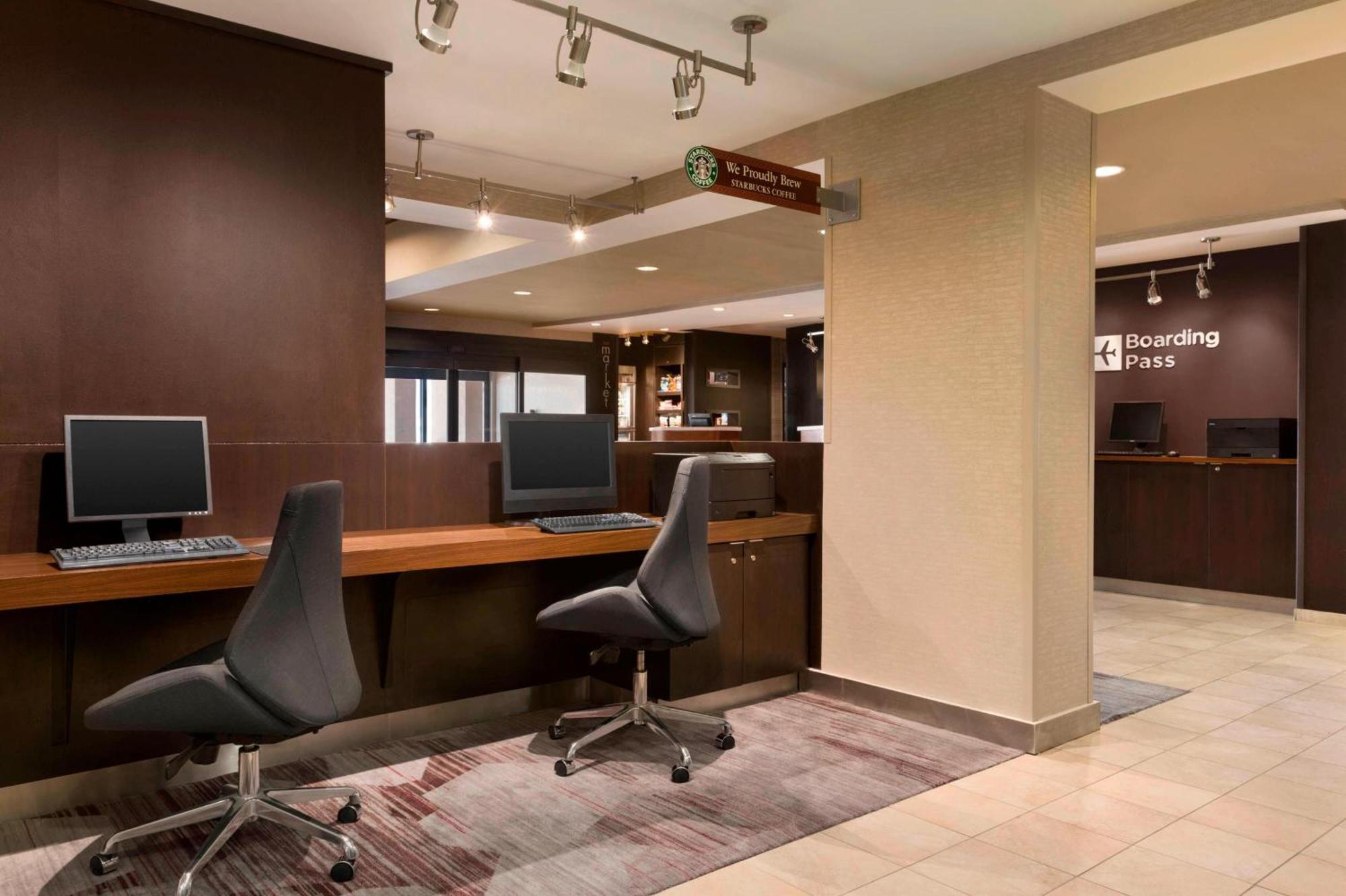 Courtyard By Marriott Bloomington Normal Hotel Exterior foto